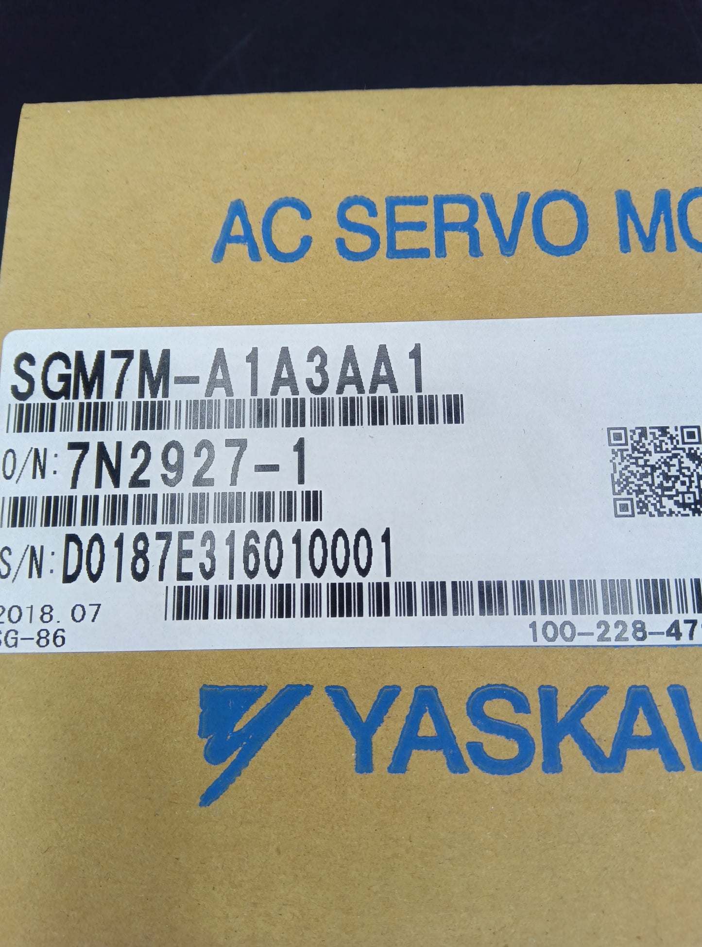安川電機 SGM7M-A1A3AA1 サーボモータ YASKAWA