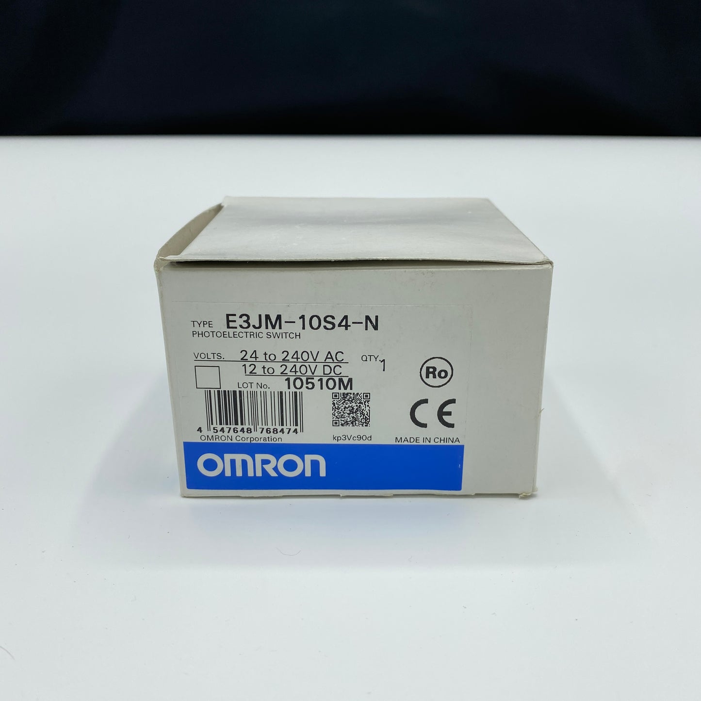 OMRON E3JM-10S4-N AC/DC power supply free type photoelectric sensor (Transmissive type)